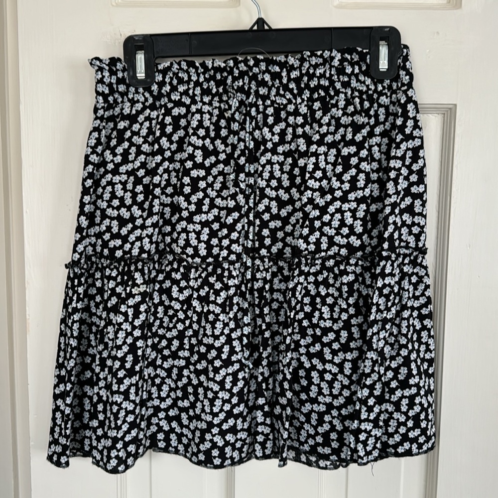 Ally Ruffle Skirt - Picture 2 of 5